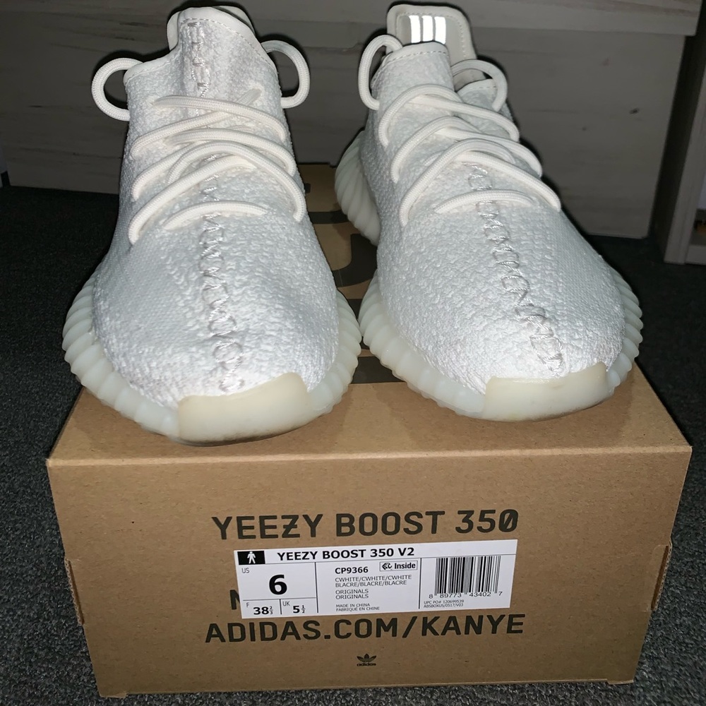 Yeezy 350 boosts